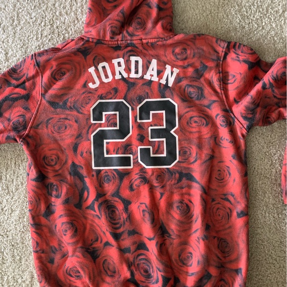 Micheal Jordan 23 Hoodie - Picture 3 of 3